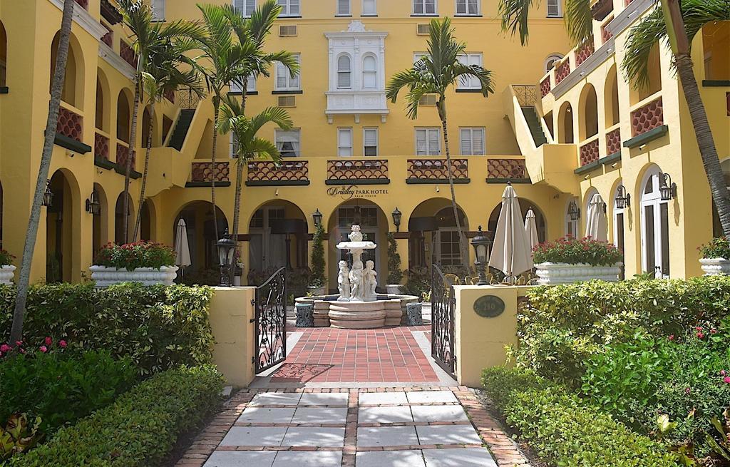 The Bradley Park Hotel Palm Beach Exterior foto